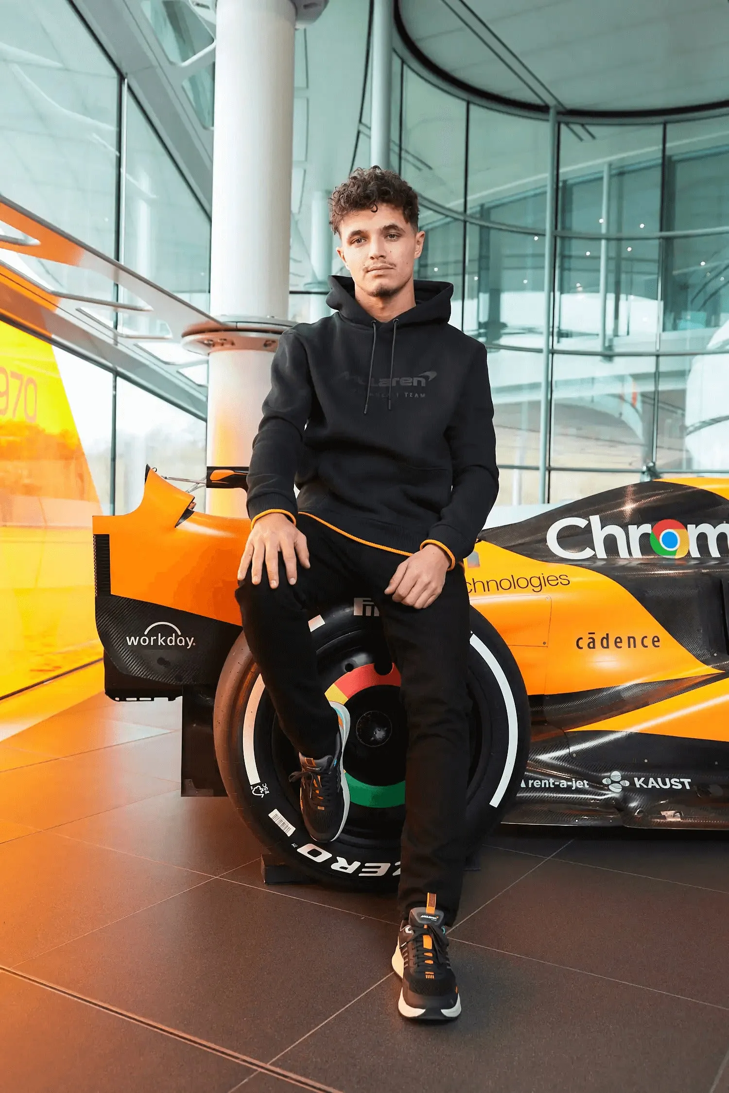 04317-024-M | AERO-ACTIVE X MCLAREN F1 TEAM | ANTHRACITE/PAPAYA