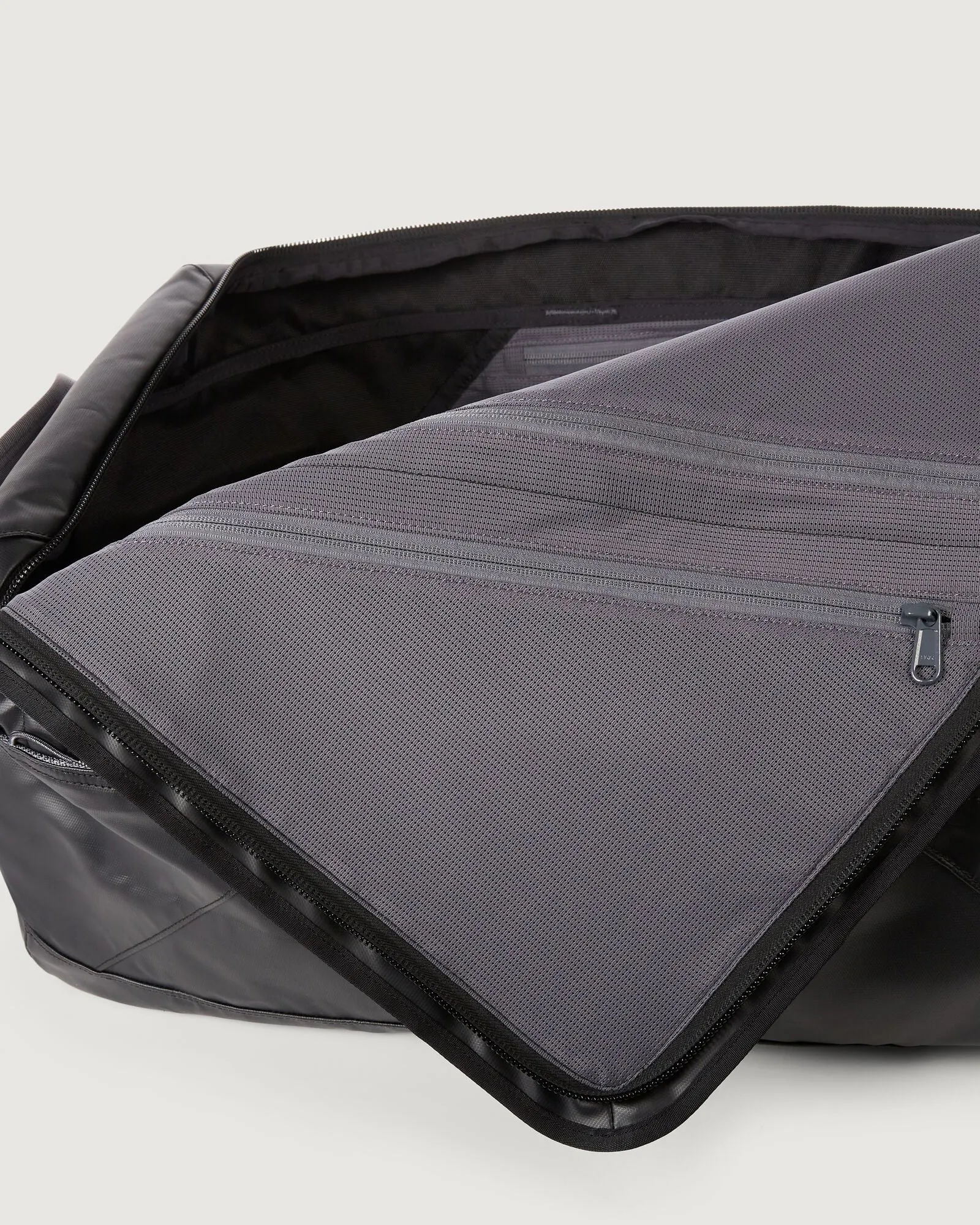 Indus Duffel - 70L - Black