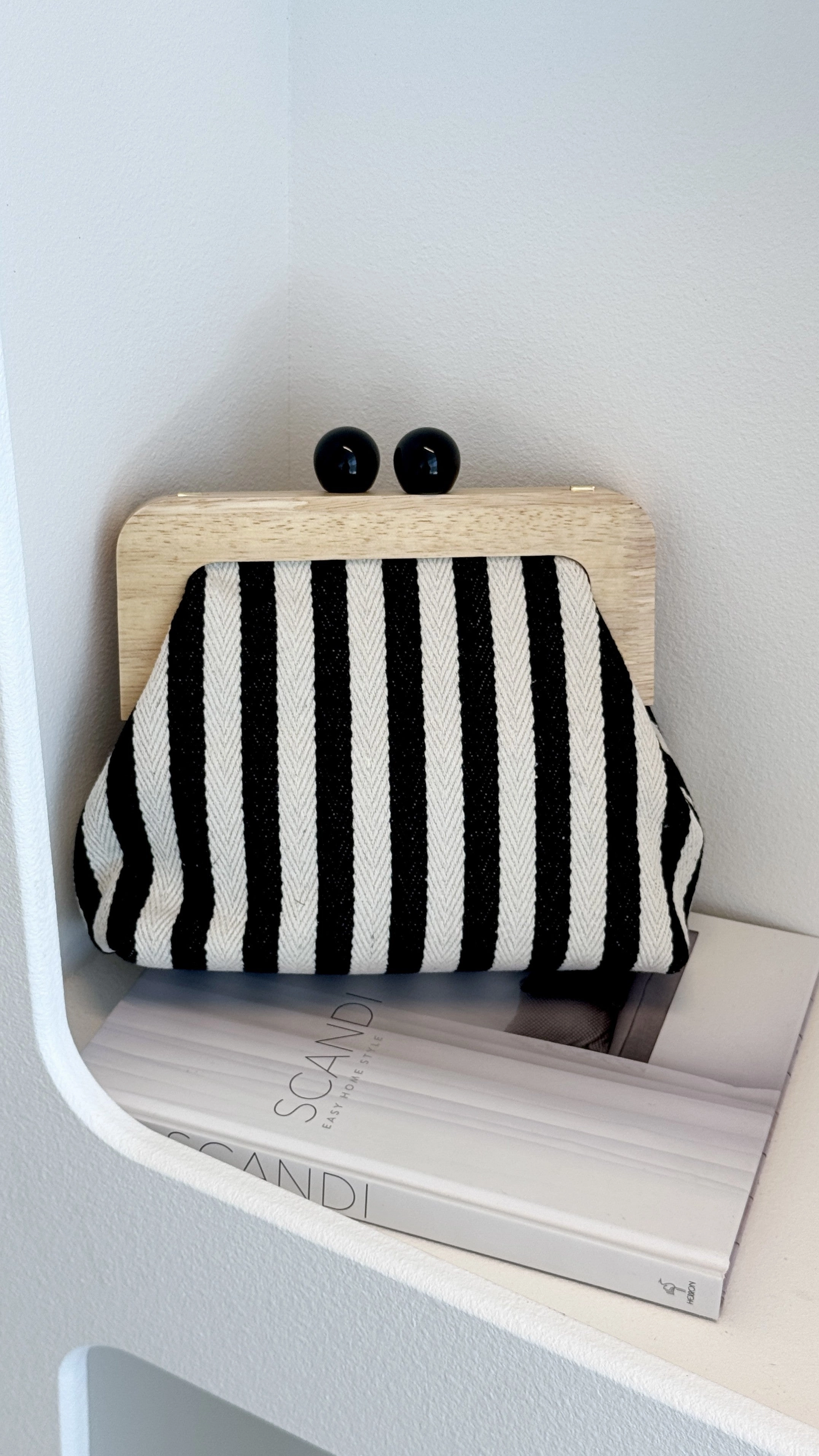 Neve Canvas Stripe Timber Clutch - Black / White