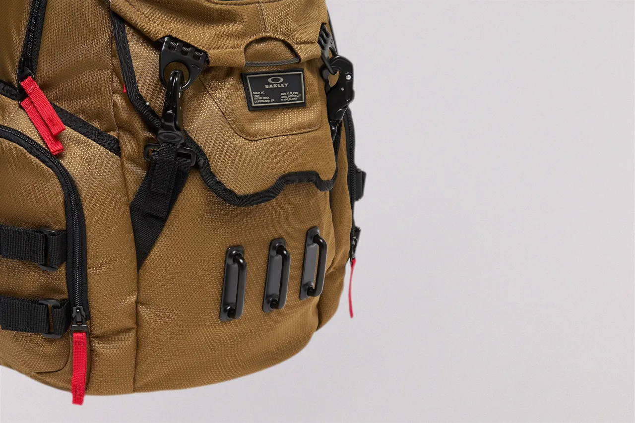 Oakley Bathroom Sink Rc Backpack 'Coyote'