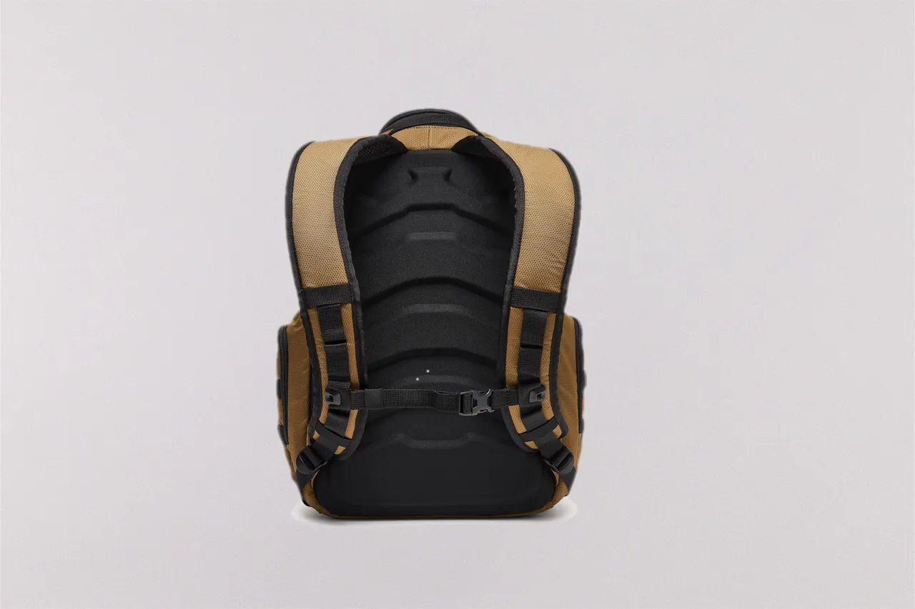 Oakley Bathroom Sink Rc Backpack 'Coyote'