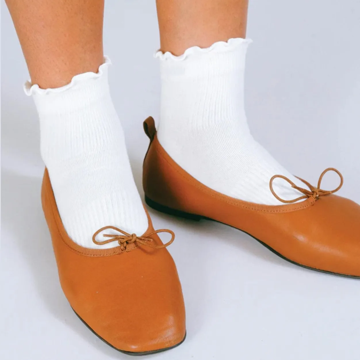 Ruffle Ankle Socks - (No Grips)