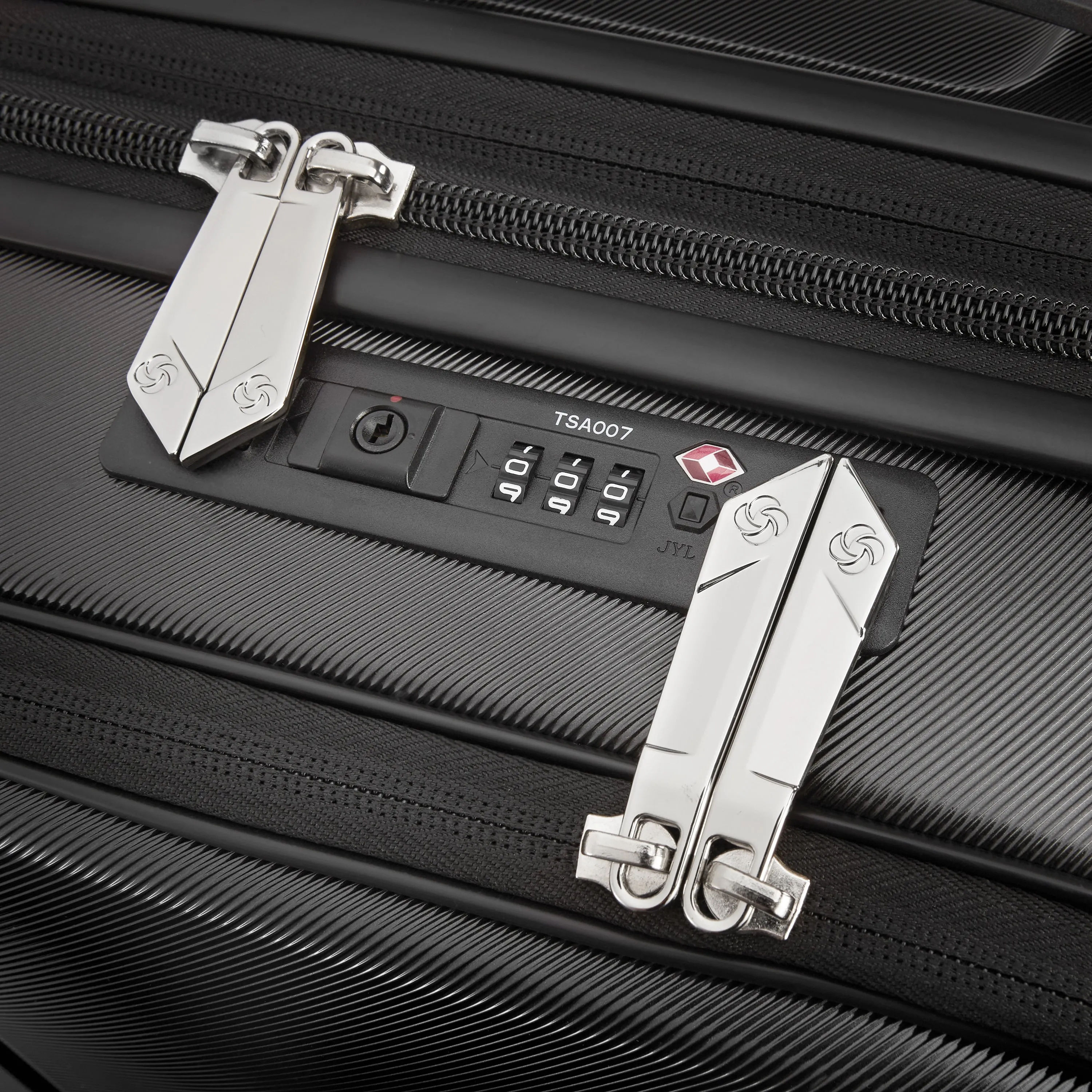 Samsonite Just Right Spinner Frontload Carry-on